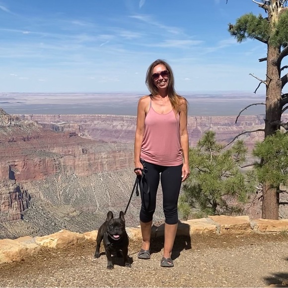 Meet your Posher, Ashlie - Picture 2 of 2